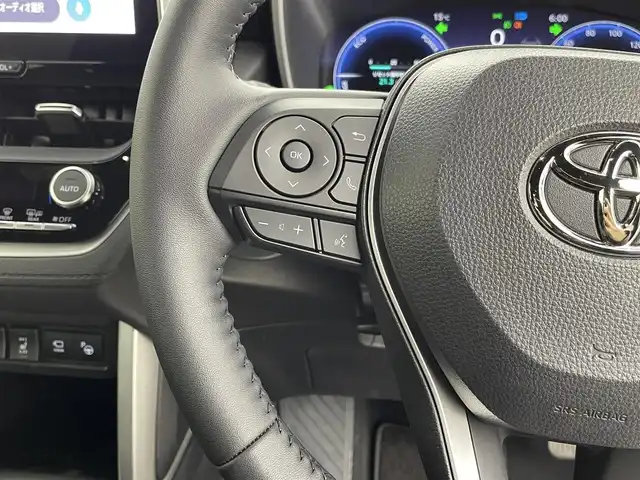 トヨタ カローラ クロス ハイブリッド Z 群馬県 2025(令7)年 0.9万km プラチナホワイトパールマイカ 純正１０．５インチナビ　モデリスタエアロ　全方位カメラ　パーキングアシスト　アダプティブクルーズコントロール　レーンアシスト　ステアリングヒーター　ビルトインＥＴＣ２．０　パワーバックドア　禁煙車