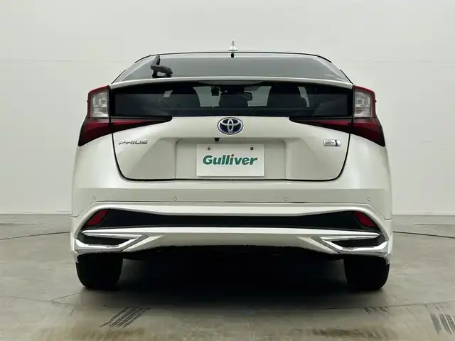 トヨタ プリウス A プレミアム 岡山県 2019(平31)年 7.2万km ホワイトパールクリスタルシャイン モデリスタエアロ/純正9インチナビ/・FM/AM/Bluetooth/フルセグ/CD/DVD/バックカメラ/合皮シート/・パワーシート/・ベンチレーション/アクセサリーコンセント/パーキングアシスト/ビルトインETC/ドライブレコーダー/トヨタセーフティーセンス/・プリクラッシュセーフティ/・レーンキープアシスト/・コーナーセンサー/・レーダークルーズコントロール/・オートマチックハイビーム/HUD/LEDヘッドライト/・フォグライト/純正フロアマット