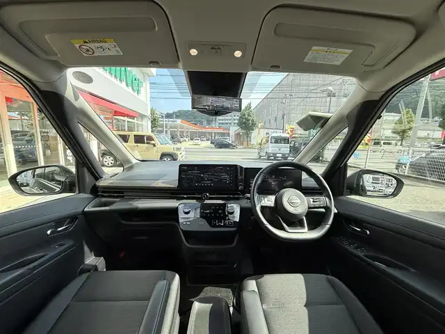 日産 セレナ e－パワー ハイウェイスター V 長崎県 2023(令5)年 1.6万km ダークメタルグレー 登録時15771km/純正ナビ　/・TV/・Bluetoothaudio/・HDMI/スライドドア/ハンズフリースライドドア/D+N席シートヒーター/ステアリングヒーター/デジタルインナーミラー/前後ドライブレコーダー/プロパイロット/フロントダイナミックPK/全方位カメラ/ビルトインETC2.0/両側パワーG/ワイヤレス充電/ブラインドスポットモニター/フリップダウンモニター