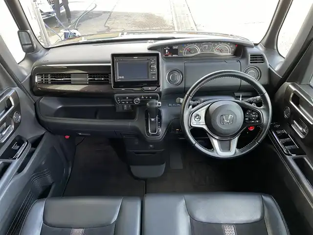 ホンダ Ｎ ＢＯＸ カスタム G L ターボ ホンダセンシング 東京都 2017(平29)年 4.7万km プレミアムベルベットパープル・パール ディスプレイオーディオ/　ＴＶ　ワンセグ　ＣＤ/両側電動スライドドア　/追従クルーズコントロールシステム　/バックカメラ　/ＥＴＣ　/純正アルミホイール　/純正ＬＥＤ　/衝突被害軽減システム　/盗難防止装置/ABS/横滑り防止装置/レーンアシスト/オートライト/アイドリングストップ