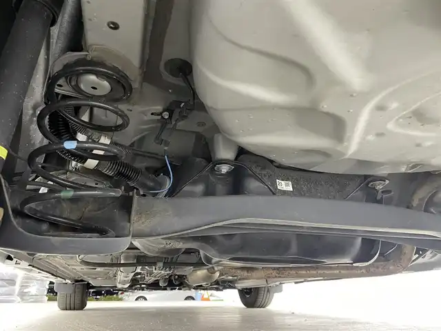 トヨタ ヤリス X 宮城県 2020(令2)年 7.3万km シルバーM 純正ディスプレイオーディオナビ　/プリクラッシュセーフティ　/レーンディパーチャーアラート　/オートマチックハイビーム　/バックモニター　/バックカメラ　/ＥＴＣ　/キーレスエントリー　/スタッドレス／ＡＷセット車載/スマートフォン連携/サイド/カーテンエアバッグ/横滑り防止機能/オートライト/ステアリングリモコン/ECOモード