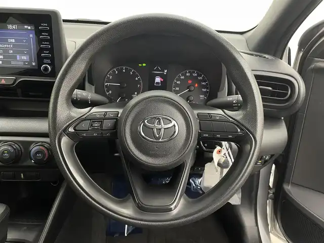 トヨタ ヤリス X 宮城県 2020(令2)年 7.3万km シルバーM 純正ディスプレイオーディオナビ　/プリクラッシュセーフティ　/レーンディパーチャーアラート　/オートマチックハイビーム　/バックモニター　/バックカメラ　/ＥＴＣ　/キーレスエントリー　/スタッドレス／ＡＷセット車載/スマートフォン連携/サイド/カーテンエアバッグ/横滑り防止機能/オートライト/ステアリングリモコン/ECOモード