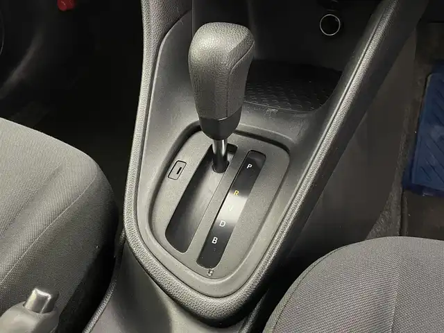 トヨタ ヤリス X 宮城県 2020(令2)年 7.3万km シルバーM 純正ディスプレイオーディオナビ　/プリクラッシュセーフティ　/レーンディパーチャーアラート　/オートマチックハイビーム　/バックモニター　/バックカメラ　/ＥＴＣ　/キーレスエントリー　/スタッドレス／ＡＷセット車載/スマートフォン連携/サイド/カーテンエアバッグ/横滑り防止機能/オートライト/ステアリングリモコン/ECOモード