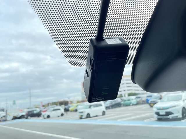 トヨタ ノア S－Z 愛知県 2024(令6)年 2.9万km アティチュードブラックマイカ トヨタセーフティセンス/純正10.5型ディスプレイオーディオナビ/フリップダウンモニター/両側パワースライドドア/レーダークルーズコントロール/シートヒーター/バックカメラ/コーナーセンサー/純正アルミホイール/ETC2.0/LEDヘッドライト/リアオートエアコン/ドライブレコーダー/衝突軽減システム/フルセグ/CD DVD/Bluetooth/ステアリングスイッチ/スマートキー/プッシュスタート