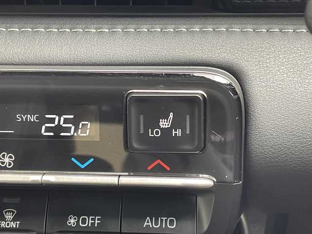 トヨタ ノア S－Z 愛知県 2024(令6)年 2.9万km アティチュードブラックマイカ トヨタセーフティセンス/純正10.5型ディスプレイオーディオナビ/フリップダウンモニター/両側パワースライドドア/レーダークルーズコントロール/シートヒーター/バックカメラ/コーナーセンサー/純正アルミホイール/ETC2.0/LEDヘッドライト/リアオートエアコン/ドライブレコーダー/衝突軽減システム/フルセグ/CD DVD/Bluetooth/ステアリングスイッチ/スマートキー/プッシュスタート