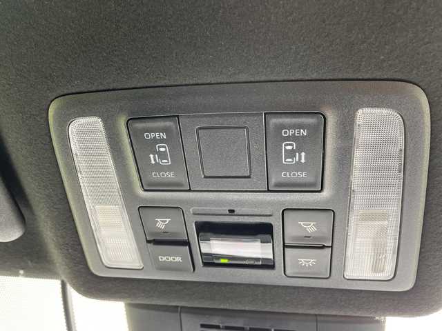 トヨタ ノア S－Z 愛知県 2024(令6)年 2.9万km アティチュードブラックマイカ トヨタセーフティセンス/純正10.5型ディスプレイオーディオナビ/フリップダウンモニター/両側パワースライドドア/レーダークルーズコントロール/シートヒーター/バックカメラ/コーナーセンサー/純正アルミホイール/ETC2.0/LEDヘッドライト/リアオートエアコン/ドライブレコーダー/衝突軽減システム/フルセグ/CD DVD/Bluetooth/ステアリングスイッチ/スマートキー/プッシュスタート