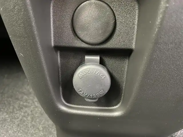 スズキ スペーシア カスタム HYBRID XS 富山県 2025(令7)年 0.1千km ピュアホワイトパール/ブラック2トーン 届出済未使用車/4WD/9インチ純正ナビ/（AM/FM/USB/BT/AppleCarPlay/AndroidAuto）/アラウンドビューモニター/ヘッドアップディスプレイ/デュアルセンサーブレーキサポートII/アダプティブクルーズコントロール/レーンキープアシスト/オートマチックハイビーム/LEDヘッドライト/コーナーセンサー前後/両側パワースライドドア/ハーフレザーシート/前席シートヒーター/ステアリングヒーター/スマートキー×２/プッシュスタート/アイドリングストップ/取扱説明書/保証書