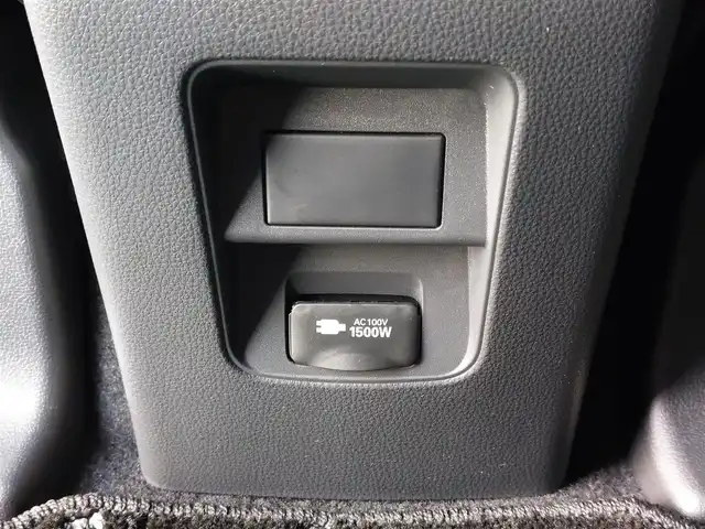 トヨタ ヴォクシー ハイブリッド S－Z 東京都 2025(令7)年 0.4万km アティチュードブラックマイカ 快適利便パッケージ（High）/・ハンズフリーデュアルパワースライドドア/・パワーバックドア/・「ナノイーX」/・ステアリングヒーター/・2列目キャプテンシート・シートヒーター・オットマン/Toyota Safety Sense/・プリクラッシュセーフティ/・レーントレーシングアシスト/・レーンチェンジアシスト/・先行車発進告知機能/・オートマチックハイビーム/・レーダークルーズコントロール/・クリアランスソナー/・パーキングサポートブレーキ/・ロードサインアシスト/パノラミックビューモニター/アドバンスドパーク/プッシュスタート/純正ナビ/　・フルセグTV/　・Bluetooth接続/　・HDMI/　・AM/FMラジオ/純正フリップダウンモニター/前後ドライブレコーダー〔HDR301〕/ビルトインETC2.0/LEDヘッドライト/17インチ純正アルミホイール/スマートキー