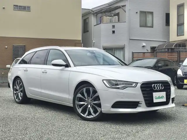 アウディ ａ６アバント 2 8fsiクワトロ 12年式 平成24年式 アイビスホワイト Id 中古車検索のガリバー