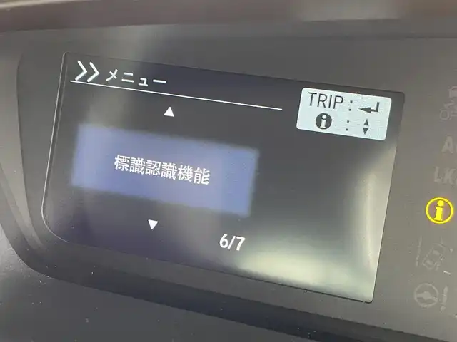 車両画像11