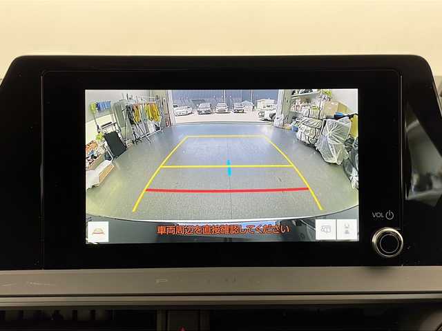 トヨタ プリウス X 長野県 2024(令6)年 0.7万km スーパーホワイトⅡ 4WD/純正メモリナビ&フルセグTV&USB&BT/トヨタセーフティセンス/アダプティブクルーズコントロール/レーンディパーチャーアラート/プリクラッシュセーフティ/ブラインドスポットモニター/クリアランスソナー/リアクロストラフィックアラート/リアカメラディテクション/プロアクティブドライビングアシスト/パーキングサポートブレーキ/ロードサインアシスト/オートマチックハイビーム/後方車両接近告知/安心降車アシスト/寒冷地仕様/リアフォグランプ/フロントワイパーデアイサー/ステアリングスイッチ/バックカメラ/ビルトインETC2.0/LEDヘッドライト/オートライト/電動格納ミラー/ウィンカーミラー/ドアミラーヒーター/電動ホールド/オートホールド/純正ホイールキャップ装着/純正フロアマット/純正ドアバイザー/プッシュスタート/スマートキー