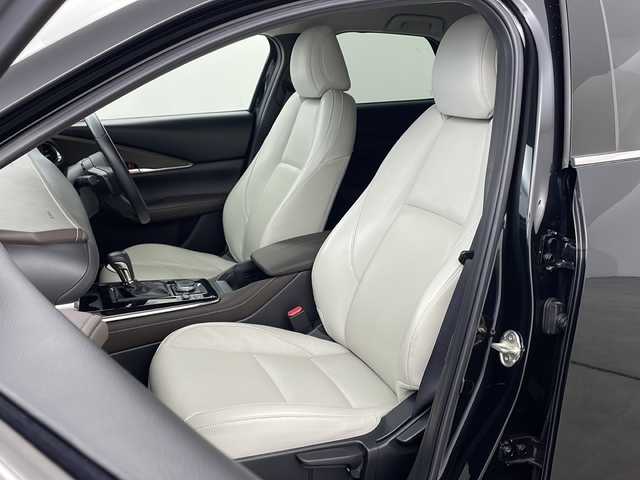 マツダ ＣＸ－３０ 20S Lパッケージ 兵庫県 2021(令3)年 3.3万km ジェットブラックマイカ ・純正10.25インチナビ＆BT＆フルセグ＆CD＆DVD＆HDMI/・レザーシート/・シートヒーター/・パーキングアシスト/・スマートブレーキサポート/・パワーシート/・シートメモリー/・ブラインドスポットモニター/・レーンキープアシスト/・レーダークルーズコントロール/・パドルシフト/・パワーバックドア/・バックカメラ/・LEDヘッドライト/・ETC/・アイドリングストップ/・前後ドライブレコーダー/・純正18インチAW/・電動パーキング/・プッシュスタート