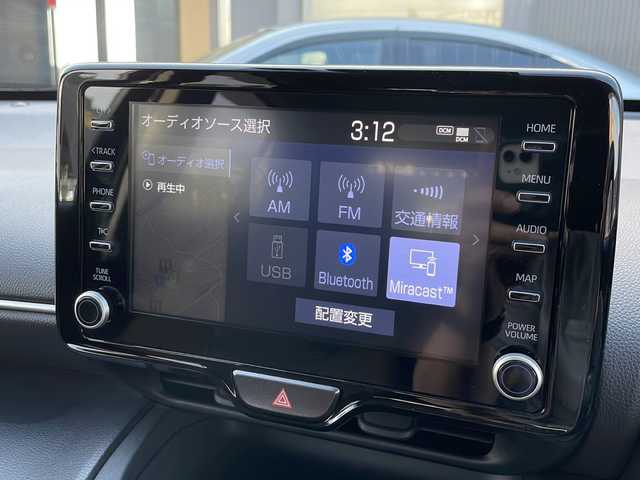 トヨタ ヤリスクロス G 福島県 2022(令4)年 0.8万km ブラックマイカ 純正ディスプレイオーディオ/（ナビ・Bluetooth・USB・Miracast・ラジオ）/全方位カメラ/ToyotaSafetySense/プリクラッシュセーフティ/レーンキープアシスト/アダプティブクルーズコントロール/ステアリングスイッチ/パーキングアシスト/横滑り防止機能/前後クリアランスソナー/前ドライブレコーダー/ハロゲンヘッドライト/SRSサイドエアバック/オートハイビーム/オートライト/電動パーキング/オートホールド/保証書/取扱説明書/スペアキー×１