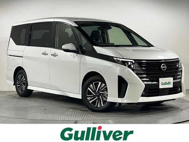 日産 セレナ e－パワー ハイウェイスター V 広島県 2025(令7)年 0.1千km プリズムホワイト 登録済未使用車（6km）/12.3型ニッサンコネクトナビ（AppleCarPlay/AndroidAuto/フルセグTV）/インテリジェントアラウンドビューモニター/インテリジェントルームミラー/プロパイロット/ハンズフリーオートスライドドア/インテリジェントエマージェンシーブレーキ/車線逸脱防止支援/車線逸脱警報/ブラインドスポットモニター/リヤクロストラフィックアラート/踏み間違い衝突防止アシスト/アダプティブLEDヘッドライト/ビルトインETC2.0/純正ドライブレコーダー/ワイヤレス充電/HDMI/USB入力端子