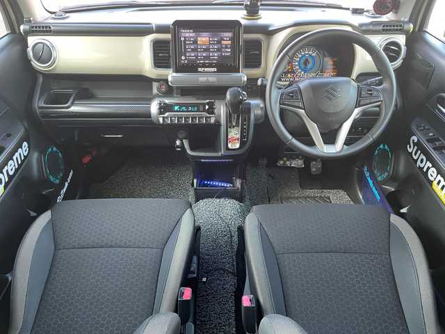 スズキ クロスビー HYBRID MZ 埼玉県 2018(平30)年 11.6万km キャラバンアイボリーパールメタリック/ホワイト 2トーンルーフ (株)IDOMが運営する【じしゃロン川越店】の自社ローン専用車両になります。/こちらは現金またはオートローンご利用時の価格です。/自社ローンご希望の方は別途その旨お申付け下さい/純正ＳＤナビ/（AM/FM/CD/DVD/BT)/フルセグＴＶ　/ＥＴＣ　/社外メーター　/社外レーダー　/パドルシフト　/ドライブレコーダー　/クルーズコントロール　/ステアリングスイッチ　/ＬＥＤヘッドライト　/オートライト　/コーナーセンサー