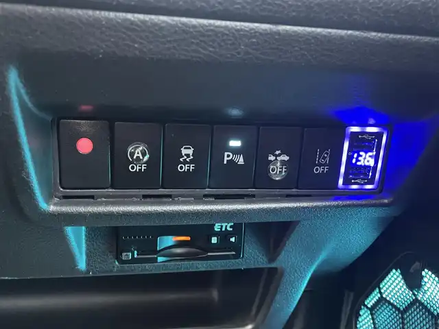 スズキ クロスビー HYBRID MZ 埼玉県 2018(平30)年 11.6万km キャラバンアイボリーパールメタリック/ホワイト 2トーンルーフ (株)IDOMが運営する【じしゃロン川越店】の自社ローン専用車両になります。/こちらは現金またはオートローンご利用時の価格です。/自社ローンご希望の方は別途その旨お申付け下さい/純正ＳＤナビ/（AM/FM/CD/DVD/BT)/フルセグＴＶ　/ＥＴＣ　/社外メーター　/社外レーダー　/パドルシフト　/ドライブレコーダー　/クルーズコントロール　/ステアリングスイッチ　/ＬＥＤヘッドライト　/オートライト　/コーナーセンサー