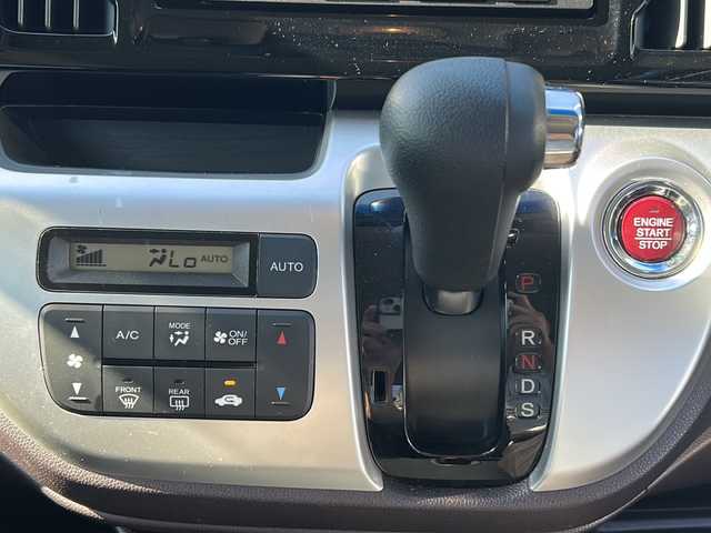 ホンダ Ｎ ＷＧＮ カスタム Gターボ SSクールPKG 茨城県 2016(平28)年 4.7万km スマートブラック 純正SDナビ/　　BT/CD/DVD/フルセグ/バックカメラ/クルーズコントロール/パドルシフト/ターボ/ステアリングリモコン/革巻きステアリング/純正14インチアルミホイール/HIDオートライト/ETC/スマートキー