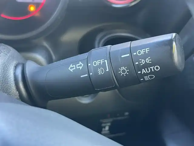 ホンダ Ｎ ＢＯＸ 2トーン カスタム G Aパッケージ 青森県 2015(平27)年 5.5万km プレミアムホワイトパール (株)IDOMが運営する【じしゃロン青森店】の自社ローン専用車両になりますこちらは現金、またはオートローンご利用時の価格です。自社ローンご希望の方は別途その旨お申付け下さい。/４WD/スマートキー/純正ナビ/ワンセグTV/バックカメラ/片側パワースライドドア/純正フロアマット