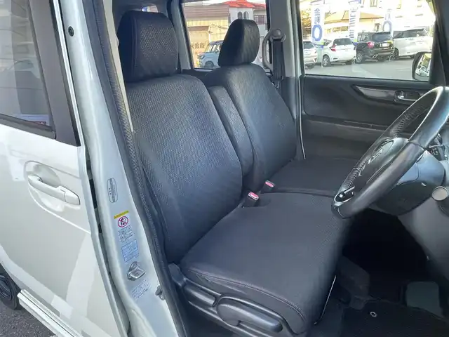 ホンダ Ｎ ＢＯＸ 2トーン カスタム G Aパッケージ 青森県 2015(平27)年 5.5万km プレミアムホワイトパール (株)IDOMが運営する【じしゃロン青森店】の自社ローン専用車両になりますこちらは現金、またはオートローンご利用時の価格です。自社ローンご希望の方は別途その旨お申付け下さい。/４WD/スマートキー/純正ナビ/ワンセグTV/バックカメラ/片側パワースライドドア/純正フロアマット