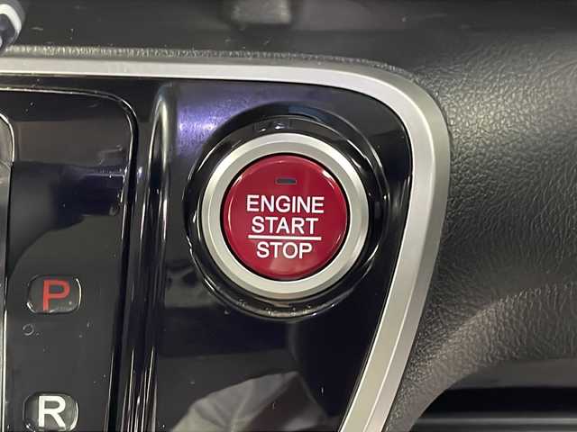 ホンダ Ｎ ＢＯＸ G ターボ Lパッケージ 埼玉県 2015(平27)年 5.3万km ブリリアントスポーティブルーメタリック2トーン 純正ナビ VXM-155VFEi/（ラジオ・CD・DVD・USB・Bluetooth・フルセグ・HDMI）/バックカメラ/ETC/両側パワースライドドア/プリクラッシュセーフティ/クルーズコントロール/横滑り防止装置/盗難防止装置/衝突軽減ブレーキ/ステアリングリモコン/プッシュスタート/パドルシフト/ロールサンシェード/純正フロアマット/純正ドアバイザー/純正アルミホイール