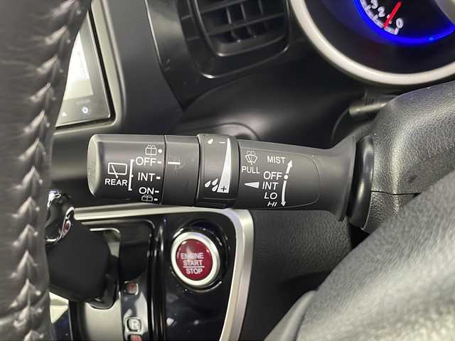 ホンダ Ｎ ＢＯＸ G ターボ Lパッケージ 埼玉県 2015(平27)年 5.3万km ブリリアントスポーティブルーメタリック2トーン 純正ナビ VXM-155VFEi/（ラジオ・CD・DVD・USB・Bluetooth・フルセグ・HDMI）/バックカメラ/ETC/両側パワースライドドア/プリクラッシュセーフティ/クルーズコントロール/横滑り防止装置/盗難防止装置/衝突軽減ブレーキ/ステアリングリモコン/プッシュスタート/パドルシフト/ロールサンシェード/純正フロアマット/純正ドアバイザー/純正アルミホイール