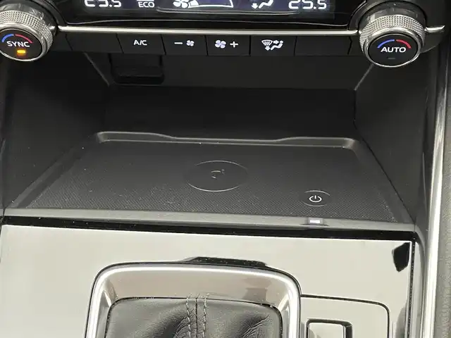 マツダ ＣＸ－５ XD Lパッケージ 愛知県 2022(令4)年 2.1万km ジルコンサンドメタリック 純正１０．２５型ナビ　フルセグＴＶ　Bluetooth　全方位カメラ　禁煙　黒革　シートヒーター　ハンドルヒーター　ＢＯＳＥサウンド　ワイヤレス充電　ＢＳＭ　ＨＵＤ　衝突軽減　追従クルコン　パワーシート　パワーバックドア　ＥＴＣ　/・地上デジタルＴＶチューナー（フルセグ）/・クルージング＆トラフィック・サポート、ワイヤレス充電（Ｑｉ）/・ボーズサウンドシステム（ＡＵＤＩＯＰＩＬＯＴ２＋Ｃｅｎｔｅｒｐｏｉｎｔ２）＋１０スピーカー