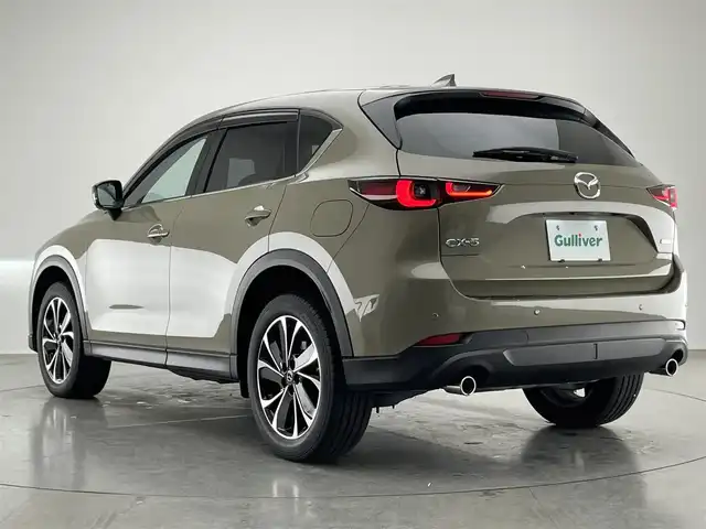 マツダ ＣＸ－５ XD Lパッケージ 愛知県 2022(令4)年 2.1万km ジルコンサンドメタリック 純正１０．２５型ナビ　フルセグＴＶ　Bluetooth　全方位カメラ　禁煙　黒革　シートヒーター　ハンドルヒーター　ＢＯＳＥサウンド　ワイヤレス充電　ＢＳＭ　ＨＵＤ　衝突軽減　追従クルコン　パワーシート　パワーバックドア　ＥＴＣ　/・地上デジタルＴＶチューナー（フルセグ）/・クルージング＆トラフィック・サポート、ワイヤレス充電（Ｑｉ）/・ボーズサウンドシステム（ＡＵＤＩＯＰＩＬＯＴ２＋Ｃｅｎｔｅｒｐｏｉｎｔ２）＋１０スピーカー