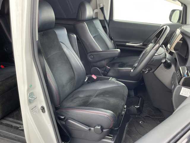 トヨタ ヴェルファイア 2．4Z ゴールデンアイズⅡ 兵庫県 2014(平26)年 9.2万km ホワイトパールクリスタルシャイン ・アルパイン製9インチナビ＆フルセグ＆BT＆DVD/・バックカメラ/・アルパイン製フリップダウンモニター/・両側パワースライドドア/・コーナーセンサー/・ハーフレザーシート/・純正18インチアルミホイール/・スマートキー/・スペアキー/・プッシュスタート/・フロアマット/・2列目オットマン/・カロッツェリア製スピーカー/・パワーバックドア/・電動格納ミラー/・LEDヘッドライト/・オートライト