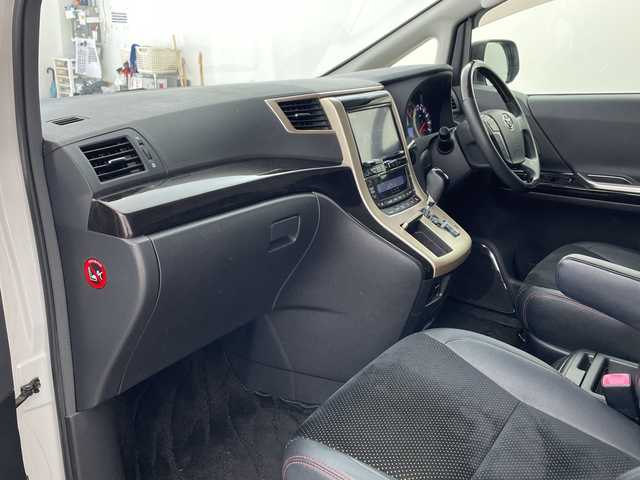 トヨタ ヴェルファイア 2．4Z ゴールデンアイズⅡ 兵庫県 2014(平26)年 9.2万km ホワイトパールクリスタルシャイン ・アルパイン製9インチナビ＆フルセグ＆BT＆DVD/・バックカメラ/・アルパイン製フリップダウンモニター/・両側パワースライドドア/・コーナーセンサー/・ハーフレザーシート/・純正18インチアルミホイール/・スマートキー/・スペアキー/・プッシュスタート/・フロアマット/・2列目オットマン/・カロッツェリア製スピーカー/・パワーバックドア/・電動格納ミラー/・LEDヘッドライト/・オートライト