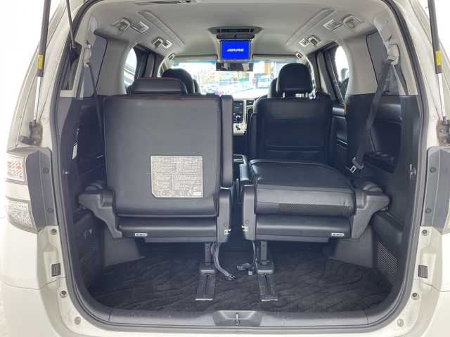 トヨタ ヴェルファイア 2．4Z ゴールデンアイズⅡ 兵庫県 2014(平26)年 9.2万km ホワイトパールクリスタルシャイン ・アルパイン製9インチナビ＆フルセグ＆BT＆DVD/・バックカメラ/・アルパイン製フリップダウンモニター/・両側パワースライドドア/・コーナーセンサー/・ハーフレザーシート/・純正18インチアルミホイール/・スマートキー/・スペアキー/・プッシュスタート/・フロアマット/・2列目オットマン/・カロッツェリア製スピーカー/・パワーバックドア/・電動格納ミラー/・LEDヘッドライト/・オートライト