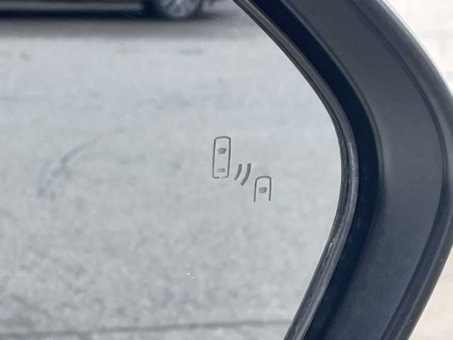 トヨタ Ｃ－ＨＲ S GRスポーツ 山形県 2020(令2)年 8.7万km ブラック/ホワイトパールクリスタルシャイン 2トーン 禁煙車/純正オーディオナビ(AM/FM/TV/BT/Miracast/USB)/Toyota Safety Sense/・プリクラッシュセーフティー/・レーントレーシングアシスト/・オートマチックハイビーム/・レーダークルーズコントロール/・ロードサインアシスト/先行車発進告知機能/ブラインドスポットモニター/車両接近通報装置/ドライブスタートコントロール/GRスポーツ専用エクステリア/シートヒーター(D/N席)/ビルトインETC/ドライブレコーダー(前方)/スペアキー(1本)/純正19インチAW積込(サマータイヤ)