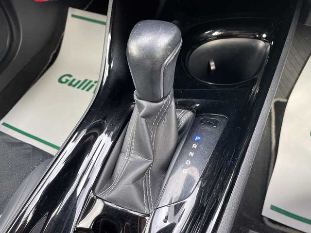 トヨタ Ｃ－ＨＲ S GRスポーツ 山形県 2020(令2)年 8.7万km ブラック/ホワイトパールクリスタルシャイン 2トーン 禁煙車/純正オーディオナビ(AM/FM/TV/BT/Miracast/USB)/Toyota Safety Sense/・プリクラッシュセーフティー/・レーントレーシングアシスト/・オートマチックハイビーム/・レーダークルーズコントロール/・ロードサインアシスト/先行車発進告知機能/ブラインドスポットモニター/車両接近通報装置/ドライブスタートコントロール/GRスポーツ専用エクステリア/シートヒーター(D/N席)/ビルトインETC/ドライブレコーダー(前方)/スペアキー(1本)/純正19インチAW積込(サマータイヤ)