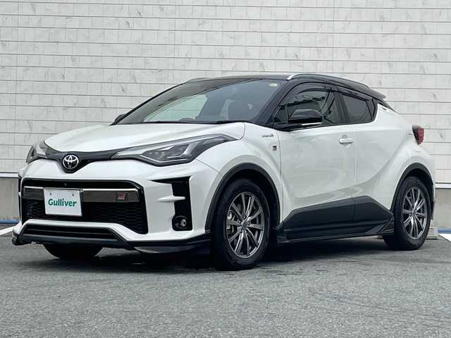 トヨタ Ｃ－ＨＲ S GRスポーツ 山形県 2020(令2)年 8.7万km ブラック/ホワイトパールクリスタルシャイン 2トーン 禁煙車/純正オーディオナビ(AM/FM/TV/BT/Miracast/USB)/Toyota Safety Sense/・プリクラッシュセーフティー/・レーントレーシングアシスト/・オートマチックハイビーム/・レーダークルーズコントロール/・ロードサインアシスト/先行車発進告知機能/ブラインドスポットモニター/車両接近通報装置/ドライブスタートコントロール/GRスポーツ専用エクステリア/シートヒーター(D/N席)/ビルトインETC/ドライブレコーダー(前方)/スペアキー(1本)/純正19インチAW積込(サマータイヤ)
