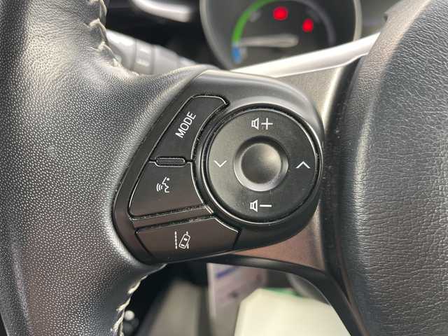 トヨタ Ｃ－ＨＲ S GRスポーツ 山形県 2020(令2)年 8.7万km ブラック/ホワイトパールクリスタルシャイン 2トーン 禁煙車/純正オーディオナビ(AM/FM/TV/BT/Miracast/USB)/Toyota Safety Sense/・プリクラッシュセーフティー/・レーントレーシングアシスト/・オートマチックハイビーム/・レーダークルーズコントロール/・ロードサインアシスト/先行車発進告知機能/ブラインドスポットモニター/車両接近通報装置/ドライブスタートコントロール/GRスポーツ専用エクステリア/シートヒーター(D/N席)/ビルトインETC/ドライブレコーダー(前方)/スペアキー(1本)/純正19インチAW積込(サマータイヤ)