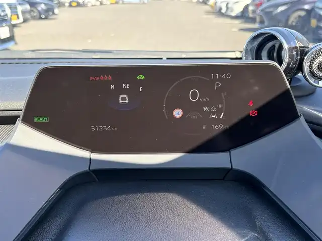 トヨタ プリウス Z 大分県 2023(令5)年 3.2万km アティチュードブラックマイカ ・純正ナビ(BT/Miracast/USB)/・全方位カメラ/・フルセグテレビ/・純正プレミアムスピーカー/・AC100V/・レーダークルーズコントロール/・プリクラッシュセーフティ/・ブラインドスポットモニター/・ETC2.0/・パワーシート/・シートメモリー/・デジタルインナーミラー/・ステアリングヒーター/・オートハイビーム/・パーキングアシスト/・ブレーキホールド/・電動リアゲート/・スマートキー/・純正アルミホイール