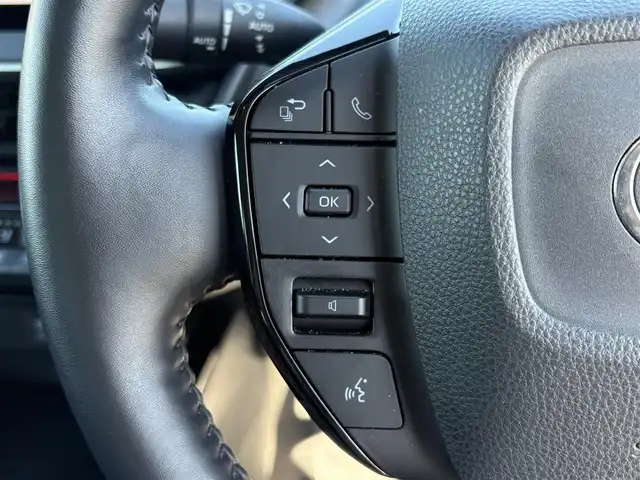 トヨタ プリウス Z 大分県 2023(令5)年 3.2万km アティチュードブラックマイカ ・純正ナビ(BT/Miracast/USB)/・全方位カメラ/・フルセグテレビ/・純正プレミアムスピーカー/・AC100V/・レーダークルーズコントロール/・プリクラッシュセーフティ/・ブラインドスポットモニター/・ETC2.0/・パワーシート/・シートメモリー/・デジタルインナーミラー/・ステアリングヒーター/・オートハイビーム/・パーキングアシスト/・ブレーキホールド/・電動リアゲート/・スマートキー/・純正アルミホイール