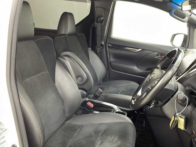 トヨタ アルファード S タイプゴールド 茨城県 2020(令2)年 5.6万km ラグジュアリーホワイトパールクリスタルシャインガラスフレーク 純正ナビ/・バックカメラ/・Bluetooth接続/・フルセグテレビ/ETC/ドライブレコーダー/両側スライドドア/社外アルミホイール（WORK)/スマートキー（スペアキー1本）/電動リアゲート/エアロパーツ（モデリスタ）/オートマチックハイビーム/コーナーセンサー/LEDヘッドライト/4DW/オートブレーキホールド/ブラインドスポットモニター/JBL