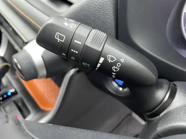 トヨタ ＲＡＶ４ アドベンチャー 富山県 2021(令3)年 4.8万km アティチュードブラックマイカ 純正9型ディスプレイオーディオ（AM/FM/BT/USB）/フルセグTV/バックカメラ/前後ドライブレコーダー/ETC/レザーシート/D席パワーシート/D/N席シートヒーター/D/N席シートベンチレーション/衝突被害軽減システム/レーダークルーズコントロール/レーンキープアシスト/横滑り防止装置/ダウンヒルアシストコントロール/純正アルミホイール/純正フロアマット/オートLEDライト/オートマチックハイビーム/フォグライト/ハンドルヒーター/オートホールド付電子パーキング