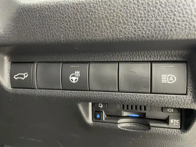 トヨタ ＲＡＶ４ アドベンチャー 富山県 2021(令3)年 4.8万km アティチュードブラックマイカ 純正9型ディスプレイオーディオ（AM/FM/BT/USB）/フルセグTV/バックカメラ/前後ドライブレコーダー/ETC/レザーシート/D席パワーシート/D/N席シートヒーター/D/N席シートベンチレーション/衝突被害軽減システム/レーダークルーズコントロール/レーンキープアシスト/横滑り防止装置/ダウンヒルアシストコントロール/純正アルミホイール/純正フロアマット/オートLEDライト/オートマチックハイビーム/フォグライト/ハンドルヒーター/オートホールド付電子パーキング