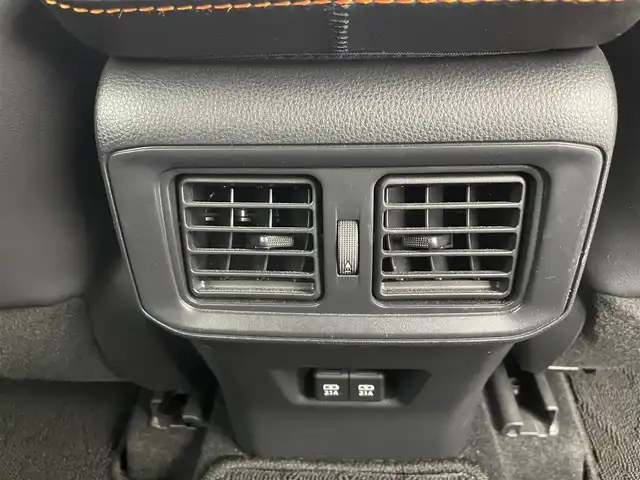 トヨタ ＲＡＶ４ アドベンチャー 富山県 2021(令3)年 4.8万km アティチュードブラックマイカ 純正9型ディスプレイオーディオ（AM/FM/BT/USB）/フルセグTV/バックカメラ/前後ドライブレコーダー/ETC/レザーシート/D席パワーシート/D/N席シートヒーター/D/N席シートベンチレーション/衝突被害軽減システム/レーダークルーズコントロール/レーンキープアシスト/横滑り防止装置/ダウンヒルアシストコントロール/純正アルミホイール/純正フロアマット/オートLEDライト/オートマチックハイビーム/フォグライト/ハンドルヒーター/オートホールド付電子パーキング