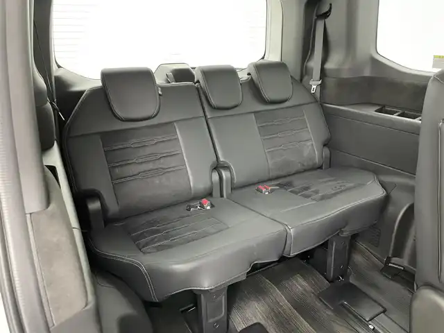 ホンダ ステップワゴン スパーダ eHEV プレミアムライン 岡山県 2023(令5)年 0.8万km プラチナホワイトパール 無限フルエアロ（F/S/RF)/無限18インチAW/無限フロントグリル/無限ドアミラーカバー/純正１１．４インチナビ/（Bluetooth/CD/DVD/フルセグTV）/ハーフレザー/衝突軽減ブレーキ/レーダークルーズコントロール/アラウンドビューモニター/ビルトインＥＴＣ２．０/ＬＥＤヘッドライト/オートハイビーム/フォグランプ/シートヒーター/ブラインドスポットモニター/純正ドライブレコーダー（前後）/パドルシフト/USB接続/フロアマット/両側パワースライドドア