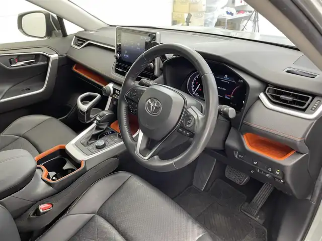 トヨタ ＲＡＶ４ アドベンチャー 滋賀県 2020(令2)年 5万km アーバンカーキ 純正ディスプレイオーディオ/・Bluetooth/USB/FM/AM/電動リアゲート/ステアリングヒーター/シートヒーター/エアーシート/オートマチックハイビーム/純正１９AW/前後ドライブレコーダー/ビルトインETC/プッシュスタート/スマートキー