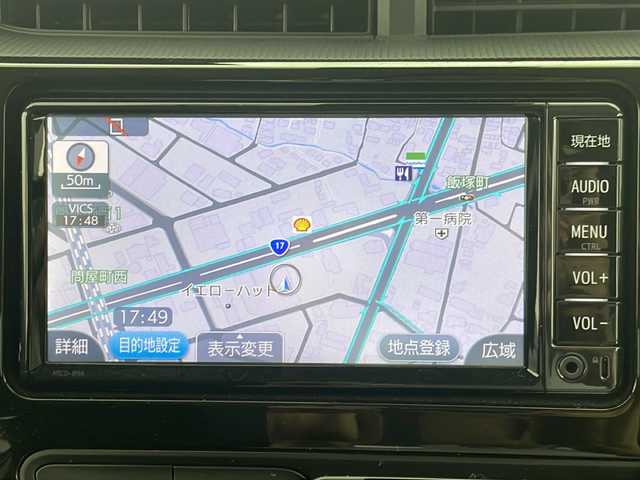 トヨタ アクア S 群馬県 2017(平29)年 3万km ライムホワイトパールクリスタルシャイン 純正ナビ　バックカメラ　スマートキー　衝突被害軽減ブレーキ　ワンセグＴＶ　ビルトインＥＴＣ　ドライブレコーダー　オートハイビーム　レーンキープアシスト　ステアリングリモコン　横滑り防止機能　禁煙車
