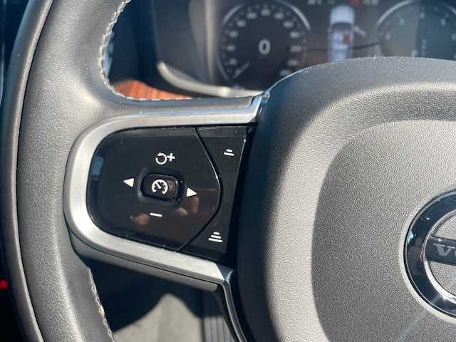 ボルボ Ｖ６０ B5 インスクリプション 愛知県 2022(令4)年 3.3万km パール ハーマンカードンサウンド/タンレザーシート/エアシート/シートヒーター/レーダークルーズ/純正ナビ/バックカメラ