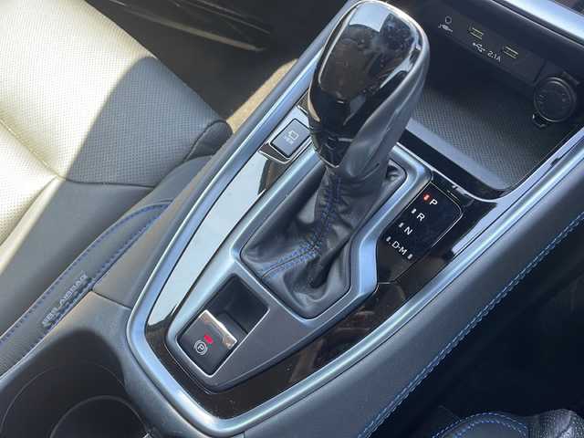 スバル レヴォーグ 1．8GT－H EX 新潟県 2021(令3)年 4.2万km クリスタルブラックシリカ ワンオーナー/4WD/アイサイトX/・プリクラッシュブレーキ/・エマージェンシーレーンキープアシスト/・車線逸脱防止機能/・先行車発進お知らせ/・レーダークルーズコントロール/純正11.6インチナビ/(AM/FM/USB/Bluetooth)/フルセグTV/スバルリヤビークルディテクション/バックカメラ/フロント・サイドカメラ/黒革シート/パワーバックドア/D/N席パワーシート/D/N席シートヒーター/D/N席エアシート/LEDヘッドライト/フォグランプ/ビルトインETC/ドライブレコーダー/スマートキー/プッシュスタート/取扱説明書/保証書