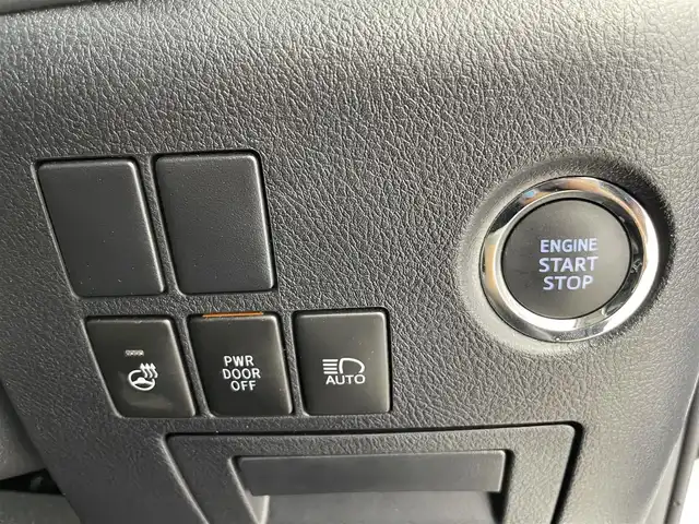 トヨタ アルファード S Cパッケージ 富山県 2022(令4)年 1.9万km ホワイトパールクリスタルシャイン サンルーフ/モデリスタエアロ/純正ディスプレイオーディオ（AM/FM/BT/USB）/バックカメラ/両側パワースライドドア/パワーバックドア/レザーシート/D/N席パワーシート/D席メモリシート/シートヒーター/シートベンチレーション/ハンドルヒーター/デジタルインナーミラー/ブラインドスポットモニター/衝突被害軽減システム/レーダークルーズコントロール/レーンキープアシスト/コーナーセンサー/横滑り防止装置/純正アルミホイール/社外フロアマット/オートLEDライト/オートマチックハイビーム/オートホールド付電子パーキング/スマートキー/スペアキー