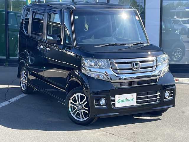 ホンダ Ｎ ＢＯＸ カスタム G Lパッケージ 道東・釧路十勝 2016(平28)年 5.2万km 黒 ・４WD/・純正SDメモリナビ/（CD・DVD・AM・FM・ワンセグ・BT）/・バックカメラ/・純正エンジンスターター/・スマートキー/・プッシュスタート/・HIDヘッドライト/・オートライト/・フォグライト/・ヒーテッドドアミラー/・ビルトインＥＴＣ/・前席シートヒーター/・ステアリングスイッチ/・ドアバイザー/・電動格納ウィンカー
