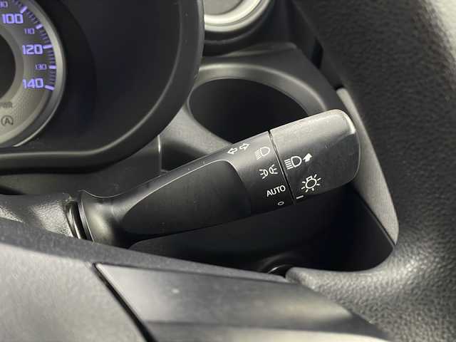 ダイハツ キャスト アクティバ X SAⅡ 栃木県 2017(平29)年 6.8万km パールホワイトⅢ スマートアシストII/・衝突回避支援ブレーキ/・車線逸脱警報/・誤発進抑制制御/・先行車発進お知らせ/・衝突警報/純正ナビ/CD/AM/FM/DVD/フルセグTV/Bluetooth/純正フロアマット/純正ドアバイザー/オートライト/ライトレベライザー/スマートキー/プッシュスタート/ドラレコ