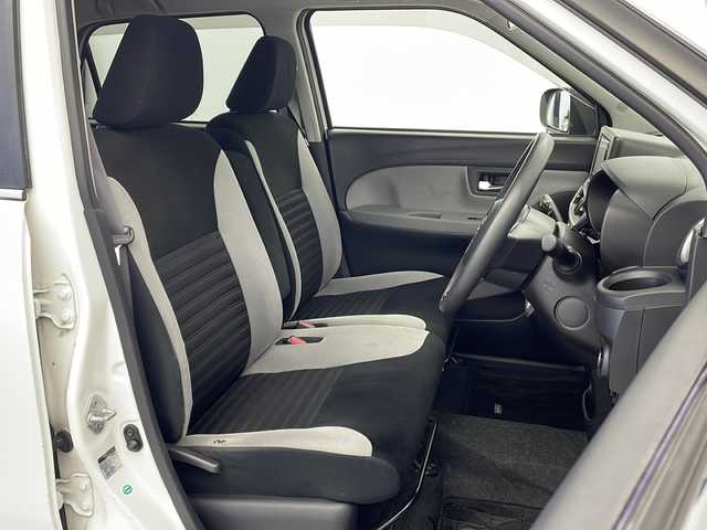 ダイハツ キャスト アクティバ X SAⅡ 栃木県 2017(平29)年 6.8万km パールホワイトⅢ スマートアシストII/・衝突回避支援ブレーキ/・車線逸脱警報/・誤発進抑制制御/・先行車発進お知らせ/・衝突警報/純正ナビ/CD/AM/FM/DVD/フルセグTV/Bluetooth/純正フロアマット/純正ドアバイザー/オートライト/ライトレベライザー/スマートキー/プッシュスタート/ドラレコ