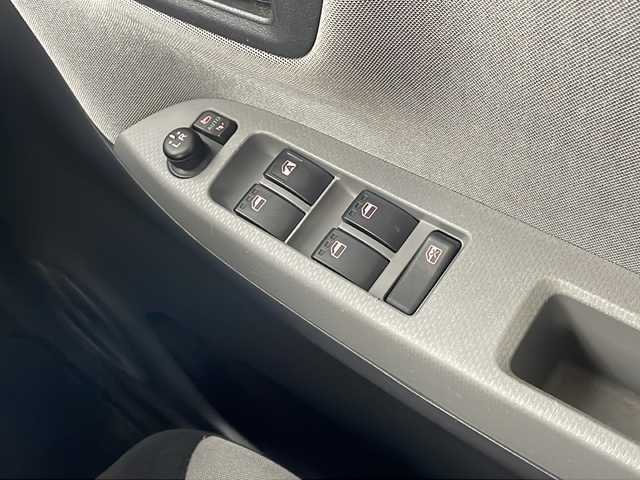 ダイハツ キャスト アクティバ X SAⅡ 栃木県 2017(平29)年 6.8万km パールホワイトⅢ スマートアシストII/・衝突回避支援ブレーキ/・車線逸脱警報/・誤発進抑制制御/・先行車発進お知らせ/・衝突警報/純正ナビ/CD/AM/FM/DVD/フルセグTV/Bluetooth/純正フロアマット/純正ドアバイザー/オートライト/ライトレベライザー/スマートキー/プッシュスタート/ドラレコ